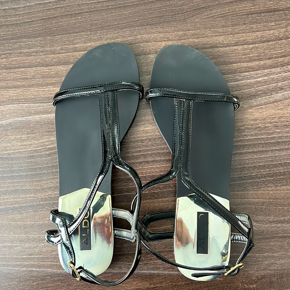 Used Aldo Sandals